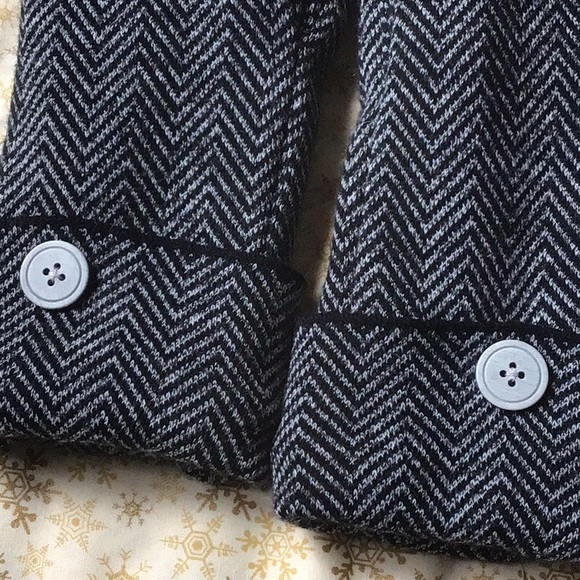 Black and Gray Sweater Mittens - Picture 3 of 3